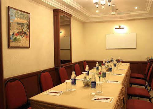 העיר בנגלור Fabhotel Royale Basant Residency מראה חיצוני תמונה